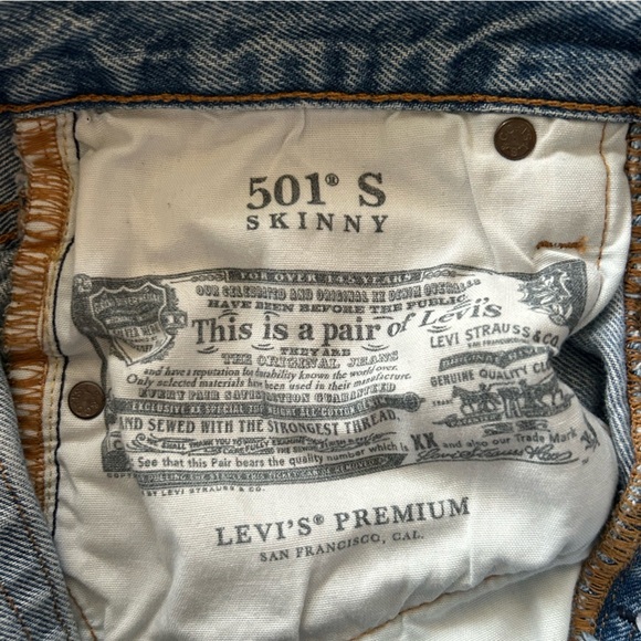 Levi’s | Women's Light Blue Distressed Premium Skinny 501 Buttonfly Jeans, sz 25 - Picture 3 of 14